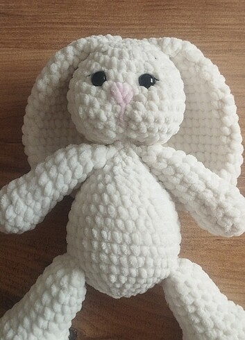 Kadife amigurumi tavşan