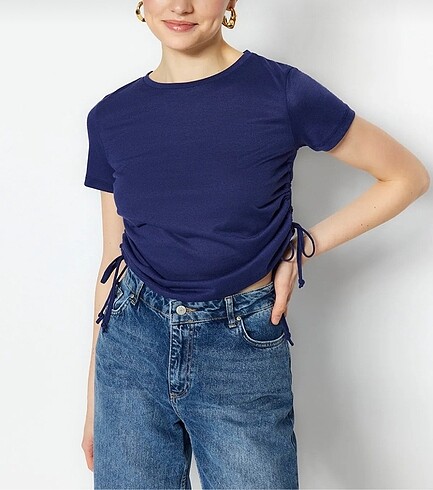 l Beden Trendyolmilla lacivert bisiklet yaka tshirt