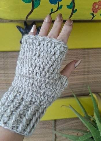 Krem Rengi Bohem Tarzı Örgü Parmaksız Kadın Eldiveni - Görsel 5