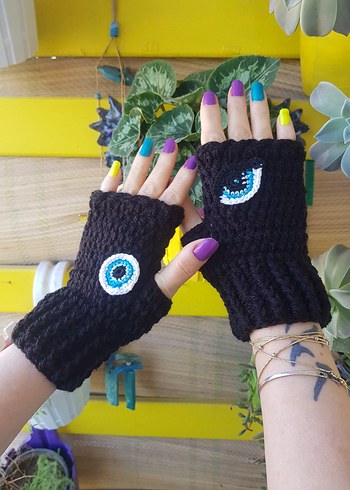 Siyah Göz Motifli El Örgüsü Tasarım Eldiven - Görsel 2
