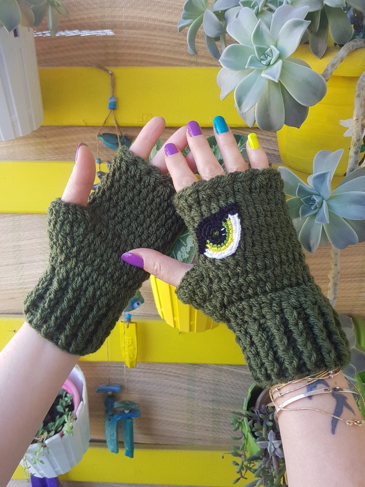 Haki Yeşil Göz Motifli El Örgüsü Tasarım Eldiven - Görsel 2