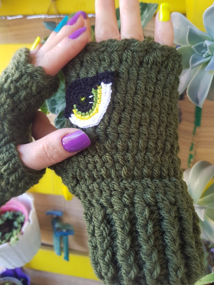 Haki Yeşil Göz Motifli El Örgüsü Tasarım Eldiven - Görsel 3