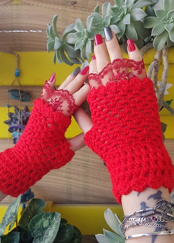 Kırmızı Dantel Detaylı Örgü Bohem Eldiven - Görsel 2