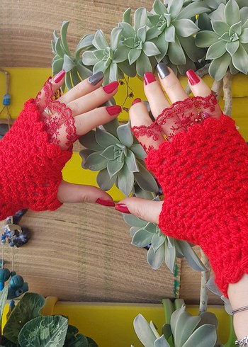 Kırmızı Dantel Detaylı Örgü Bohem Eldiven - Görsel 4