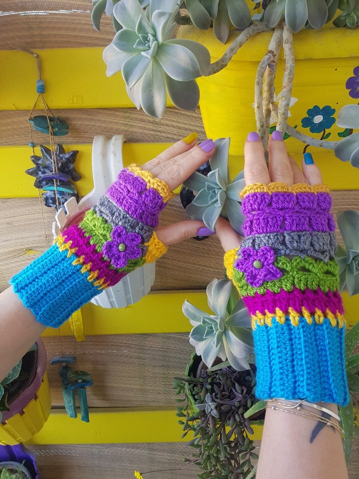 Mavi Mor Çiçekli El Örgüsü Tasarım Eldiven - Görsel 3