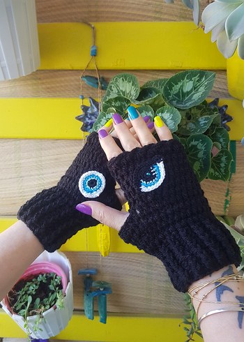 Siyah Göz Motifli Örgü Goth Parmaksız Eldiven - Görsel 4