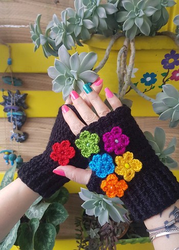 Renkli Çiçekli Örgü Tasarım Parmaksız Eldiven - Görsel 2