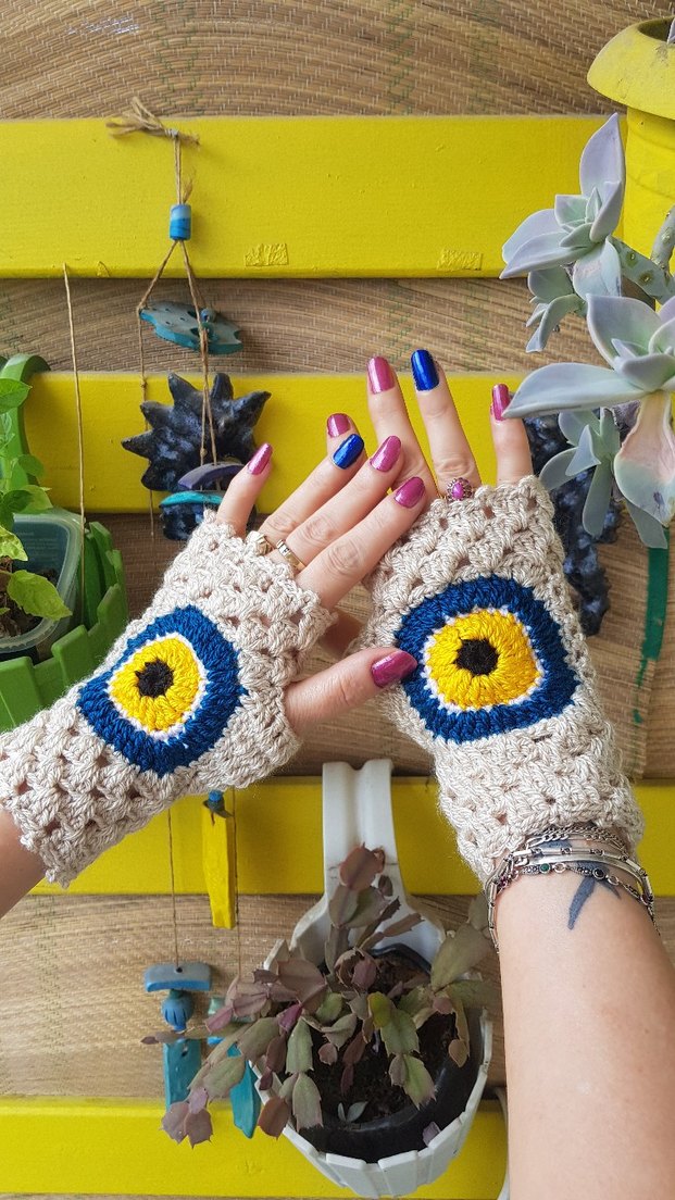 Nazar Boncuğu Temalı El Örgüsü Bej Eldiven - Görsel 3