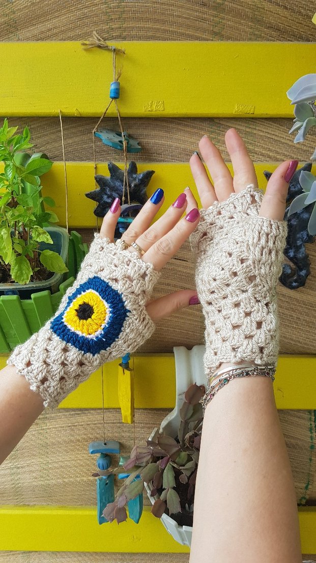 Nazar Boncuğu Temalı El Örgüsü Bej Eldiven - Görsel 5