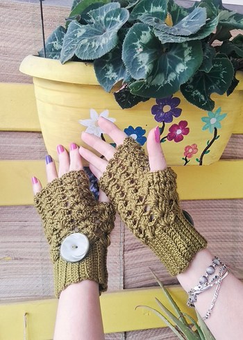 Yağ Yeşili Düğmeli Örgü Eldiveni - Hippi Tarzı - Görsel 5