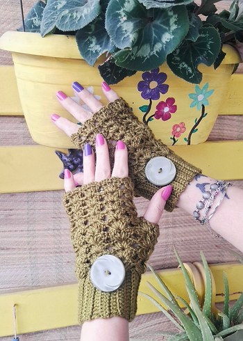 Yağ Yeşili Düğmeli Örgü Eldiveni - Hippi Tarzı - Görsel 4
