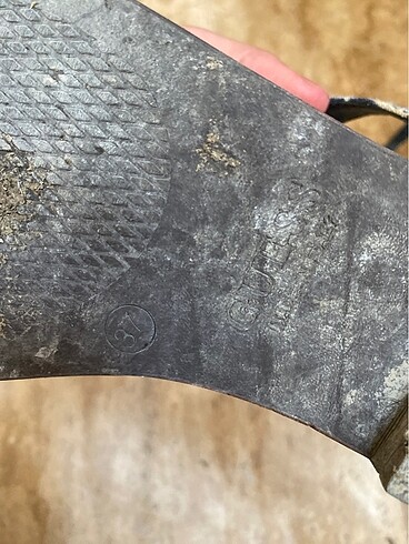 37 Beden mavi Renk Guess sandalet