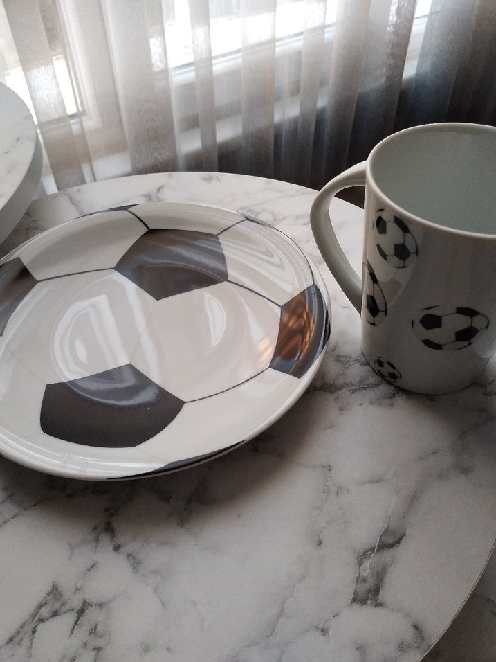 erkek cocuk tabak ve kupa - Görsel 3