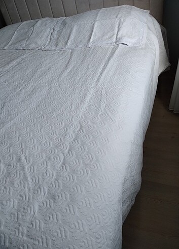 Yataş Yataş marka bır kere serildi battal boy yatak ortusu