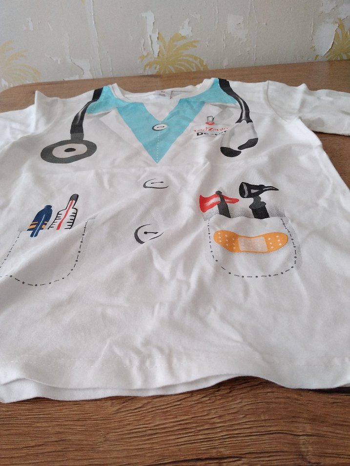 Kısa Kollu Doktor Temalı Hastane Kıyafeti - Görsel 3