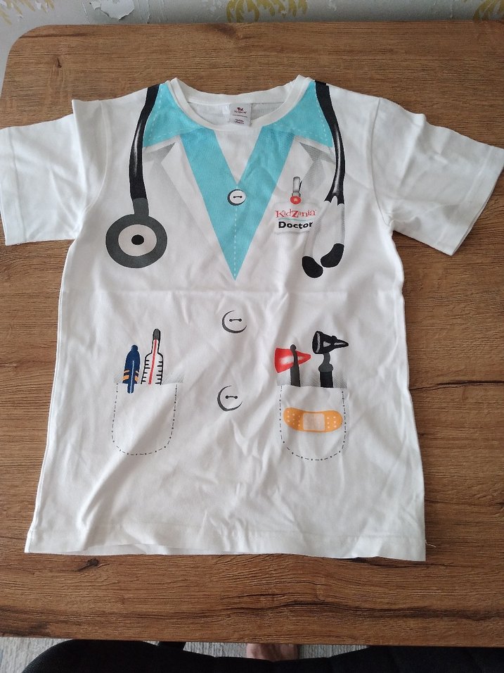 Kısa Kollu Doktor Temalı Hastane Kıyafeti - Görsel 5