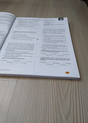 11. Sınıf Tarih Soru Bankası - EIS - Görsel 3