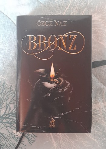 Özge Naz - Bronz Roman