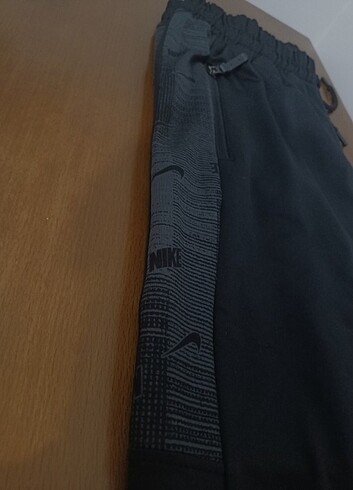Nike Nike Eşofman pazarlık mevcut