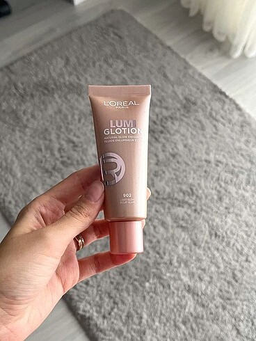 Loreal Paris aydınlatıcı & nemlendirici