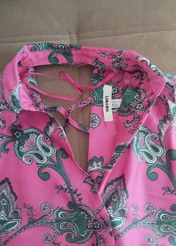 Düğmeli Pembe Çiçekli Kolsuz Bohem Gömlek - Görsel 2