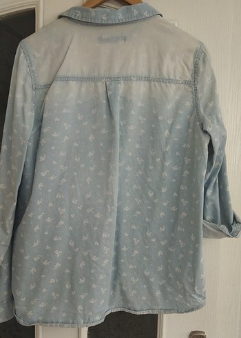 Düğmeli Açık Mavi Denim Kadın Gömlek - Görsel 4