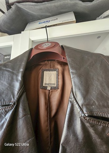 Düğmeli Uzun Kahverengi Deri erkek pardesü - Görsel 7