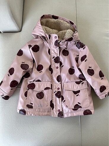 Zara Mont