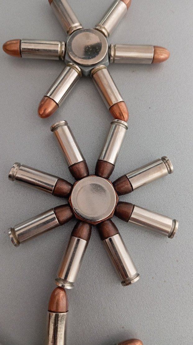 Bej ve Gri Mermi Şekilli Stres Çarkları - Görsel 3