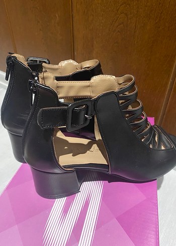 Siyah Topuklu Ayakkabı - Görsel 5