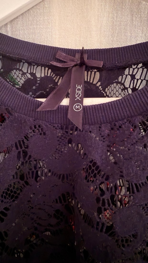 Lacivert Dantel İşlemeli Kadın Bluz - Görsel 4