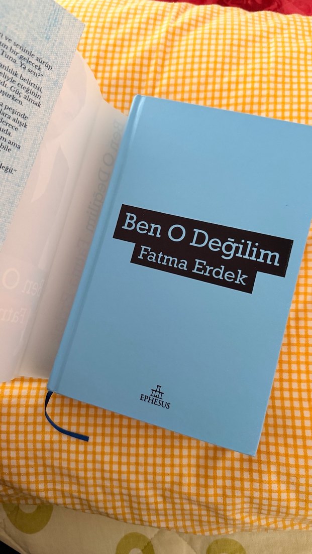 Ciltli, Ben O Değilim - Fatma Erdek - Görsel 3