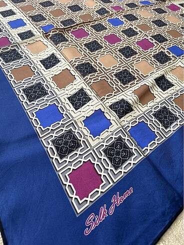 Silkhome eşarp