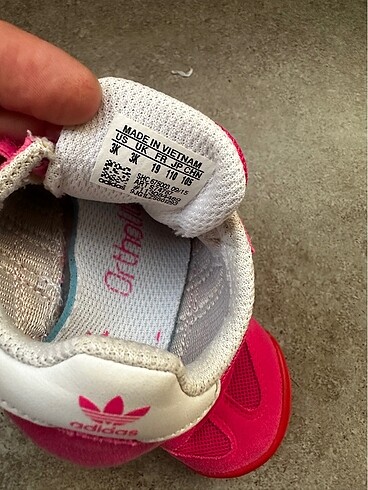 19 Beden pembe Renk Adidas İlkadım ayakkabısı