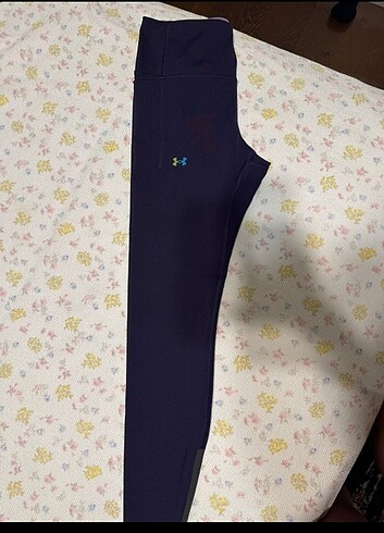 Under armour tayt.