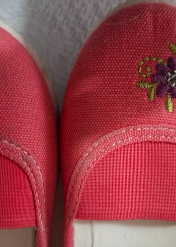 Nakışlı, Düğmeli Pembe Kız Babet - Görsel 2