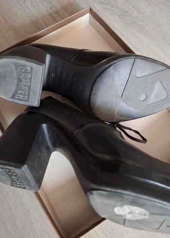 Camper Deri Kadın Siyah Klasik Topuklu Ayakkabı - Görsel 5