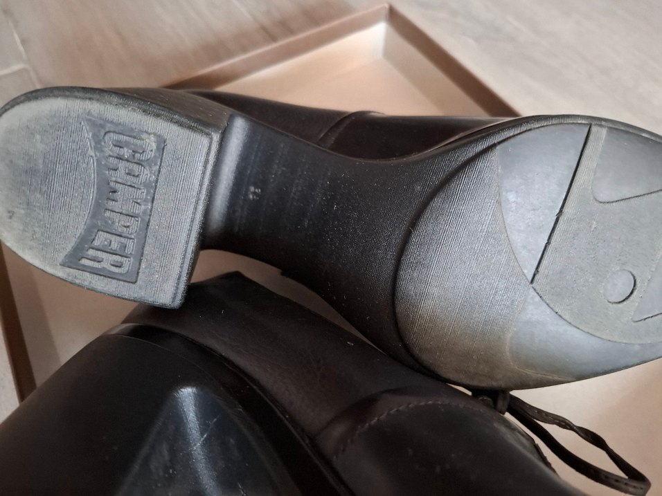 Camper Deri Kadın Siyah Klasik Topuklu Ayakkabı - Görsel 4