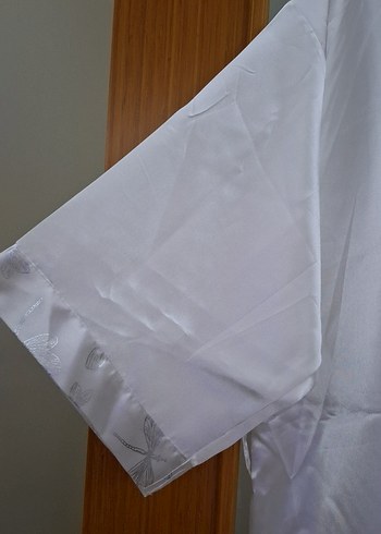 Kadın Beyaz Uzun Saten Sabahlık - Görsel 4