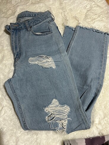 Zara Yırtık pantolon