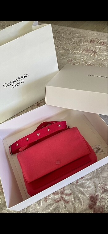  Beden Calvin Klein Çanta