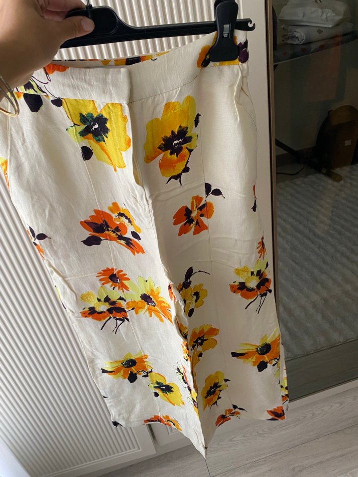 Sarı Çiçek Desenli Düğmeli Kadın Gömlek - Görsel 2