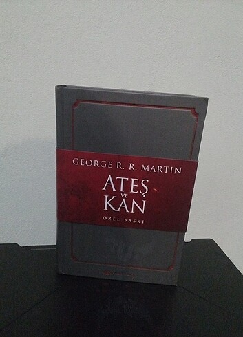 Ateş ve Kan Ciltli Özel Baskı George R.R. Martin