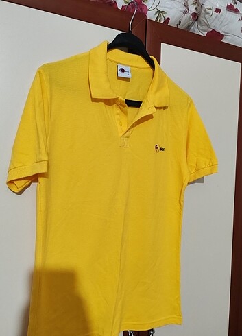 Sarı tişört 