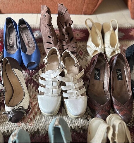 Bershka Yazlık kışlık sandalet ince topuk kadın ayakkabıları