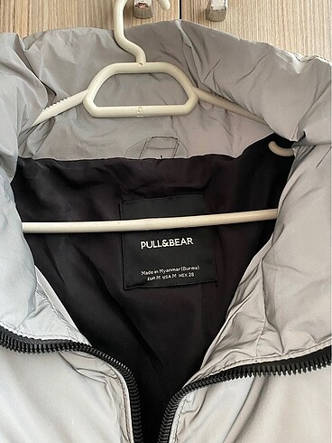 m Beden Pull and Bear reflektör şişme mont