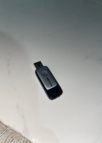 Hikvision Metal USB Flash Bellek Gri 64 gb USB 3.2 - Görsel 3