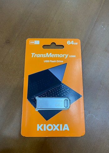 KIOXIA 64GB Gri USB Bellek USB 3.2 gen 1 - Görsel 2