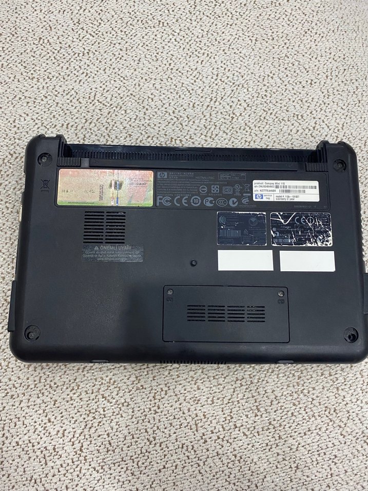 Siyah Compaq mini 110Dizüstü Bilgisayar - Görsel 3