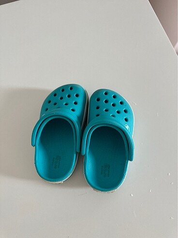 22 Beden Crocs terlik